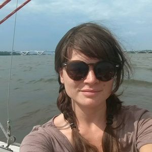 Meet your Posher, Luci